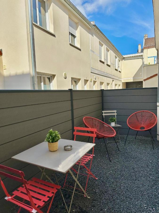 Le Sacre - Centre - Cour Privative - Parking Apartment Reims Ngoại thất bức ảnh