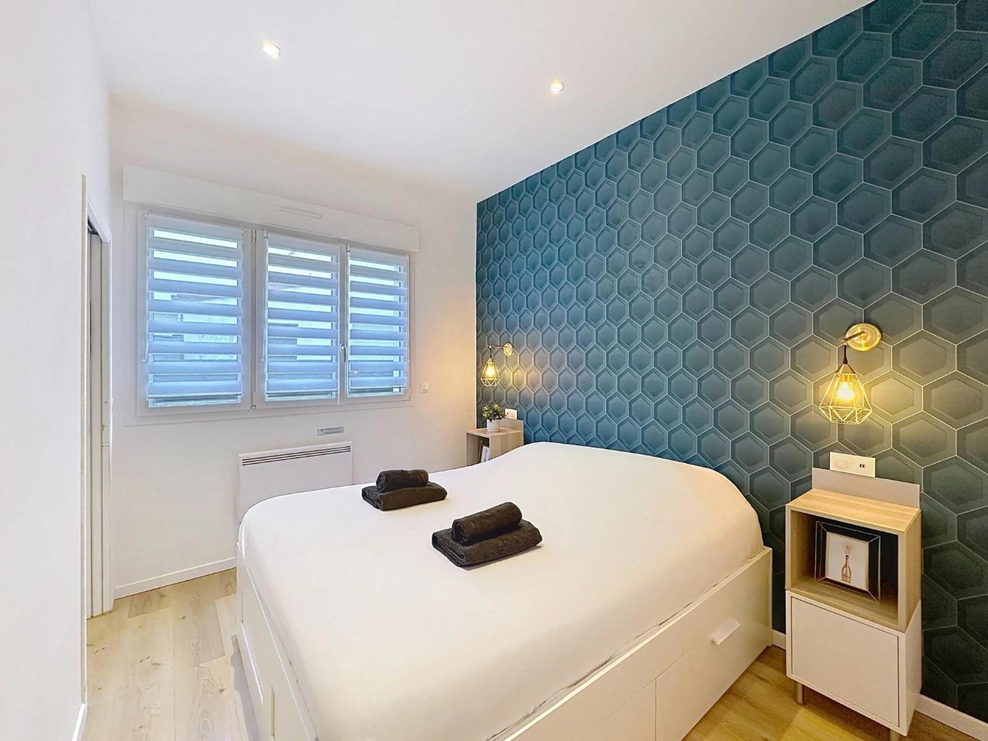 Le Sacre - Centre - Cour Privative - Parking Apartment Reims Ngoại thất bức ảnh